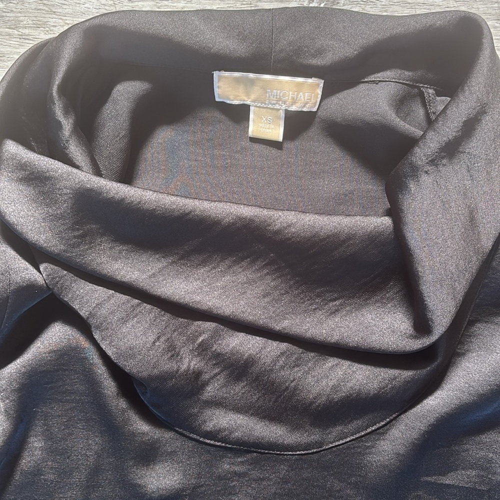 Michael Kors Large Black Cowl Neck Blouse Sz XS - Picture 4 of 8